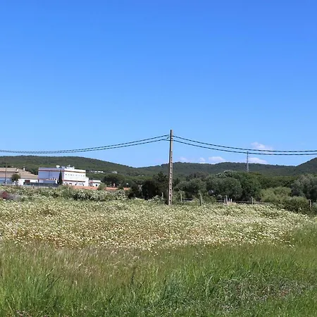 Casa Con Piscina Compartida